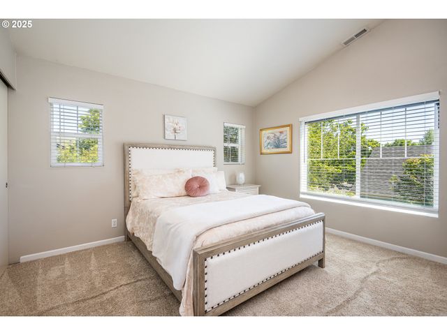1660 Riley Ln, Eugene, OR 97402