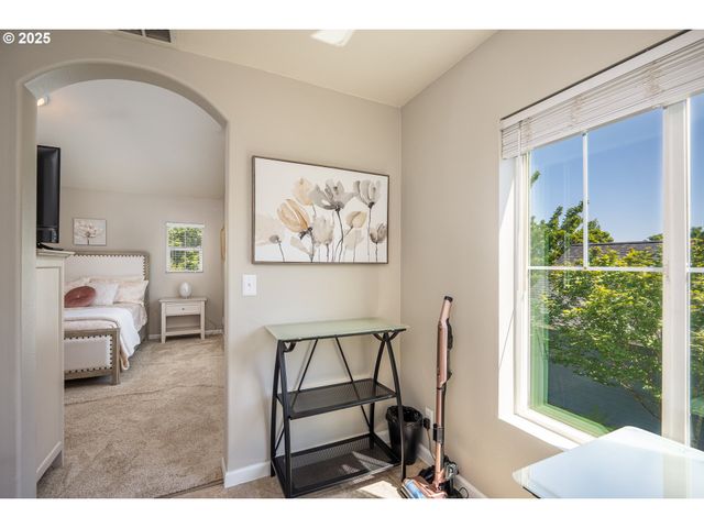 1660 Riley Ln, Eugene, OR 97402