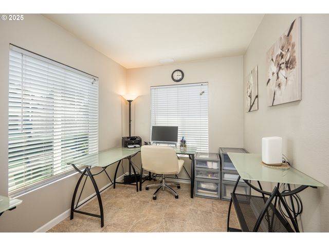 1660 Riley Ln, Eugene, OR 97402