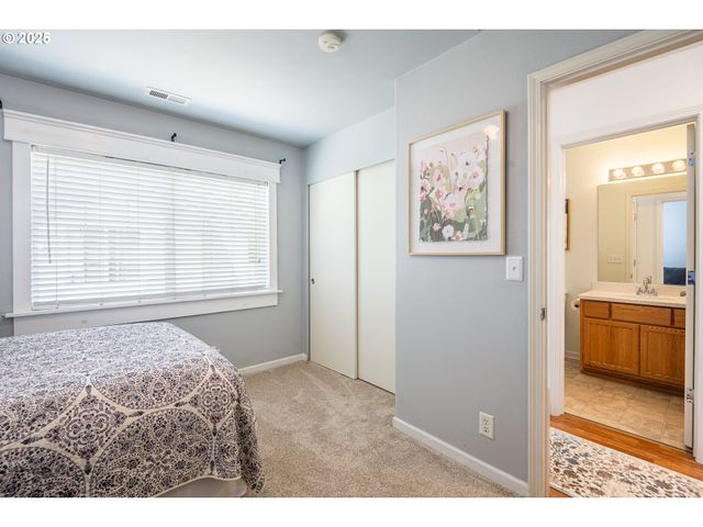 1660 Riley Ln, Eugene, OR 97402