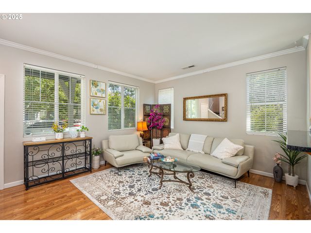 1660 Riley Ln, Eugene, OR 97402