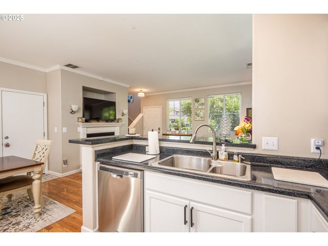 1660 Riley Ln, Eugene, OR 97402