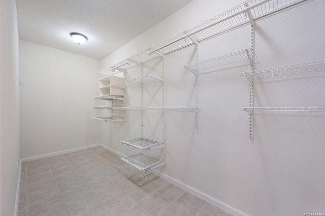 7806 SHADY HOLLOW LN, San Antonio, TX 78255