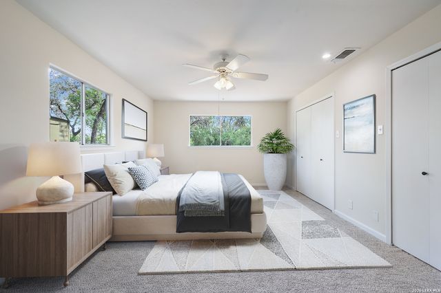 7806 SHADY HOLLOW LN, San Antonio, TX 78255