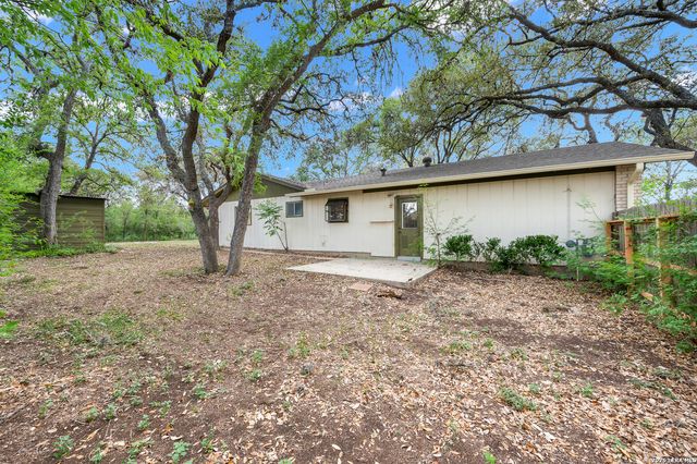 7806 SHADY HOLLOW LN, San Antonio, TX 78255