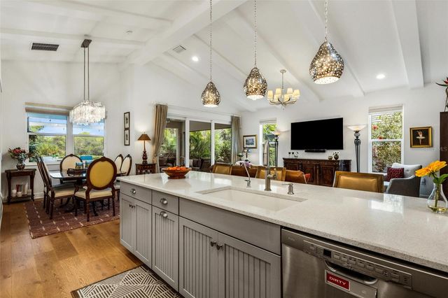 8034 SANDSTAR WAY, Sarasota, FL 34240