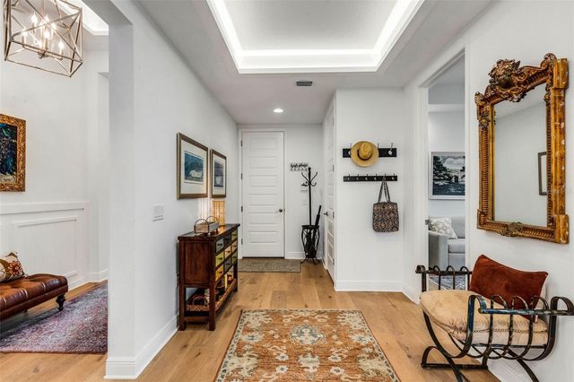 8034 SANDSTAR WAY, Sarasota, FL 34240