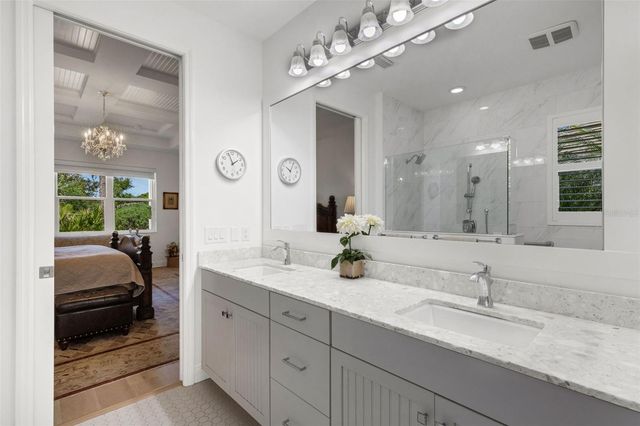 8034 SANDSTAR WAY, Sarasota, FL 34240