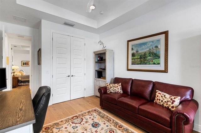 8034 SANDSTAR WAY, Sarasota, FL 34240