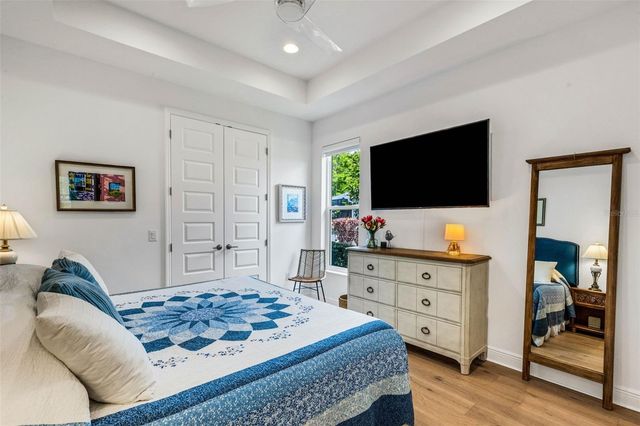 8034 SANDSTAR WAY, Sarasota, FL 34240