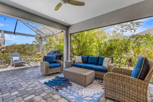 8034 SANDSTAR WAY, Sarasota, FL 34240