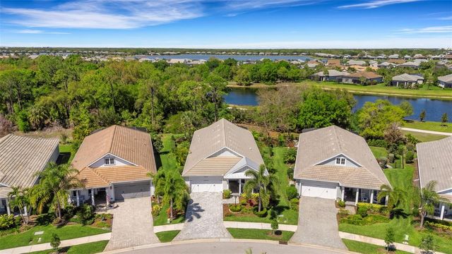 8034 SANDSTAR WAY, Sarasota, FL 34240