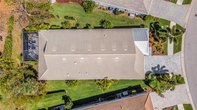 8034 SANDSTAR WAY, Sarasota, FL 34240