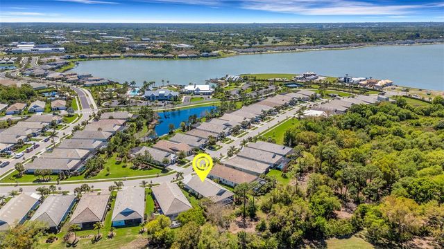 8034 SANDSTAR WAY, Sarasota, FL 34240