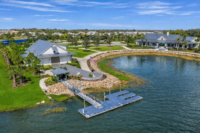 8034 SANDSTAR WAY, Sarasota, FL 34240