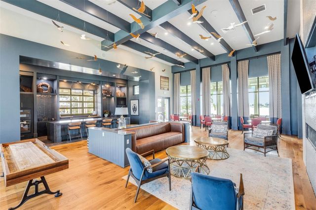 8034 SANDSTAR WAY, Sarasota, FL 34240