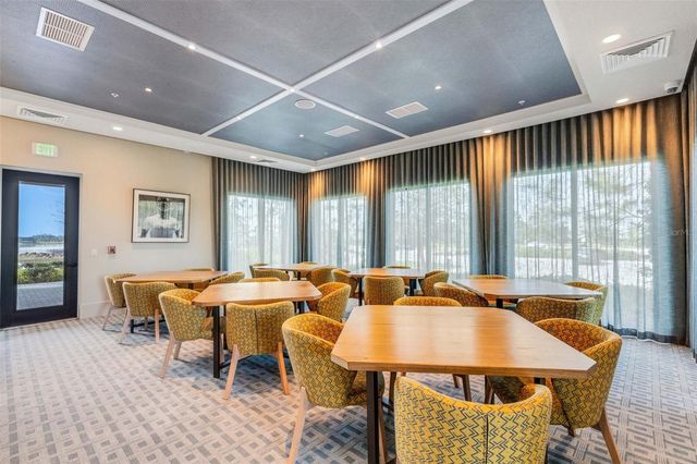 8034 SANDSTAR WAY, Sarasota, FL 34240