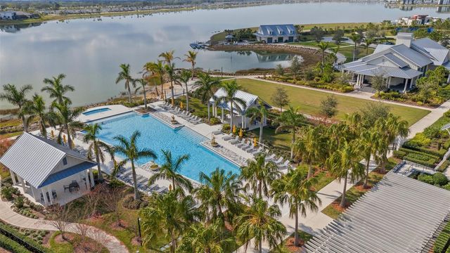 8034 SANDSTAR WAY, Sarasota, FL 34240