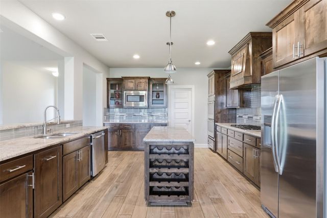 2440 Greatwood TRL, Leander, TX 78641