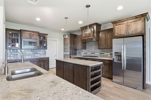 2440 Greatwood TRL, Leander, TX 78641
