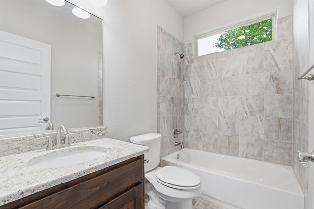 2440 Greatwood TRL, Leander, TX 78641