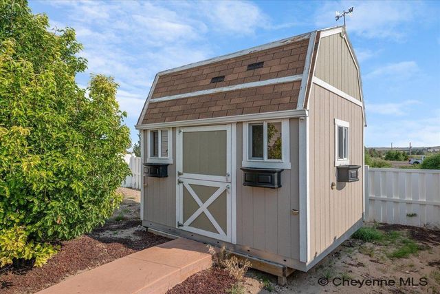 3240 CAMPFIRE TRAIL, Cheyenne, WY 82009