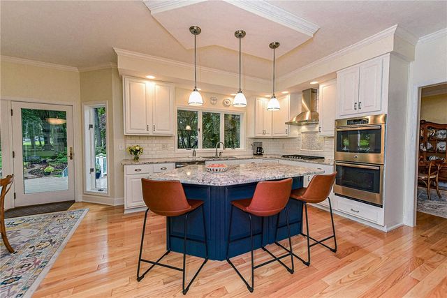 14 Mount View Crescent, Penfield, NY 14580