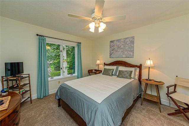 14 Mount View Crescent, Penfield, NY 14580