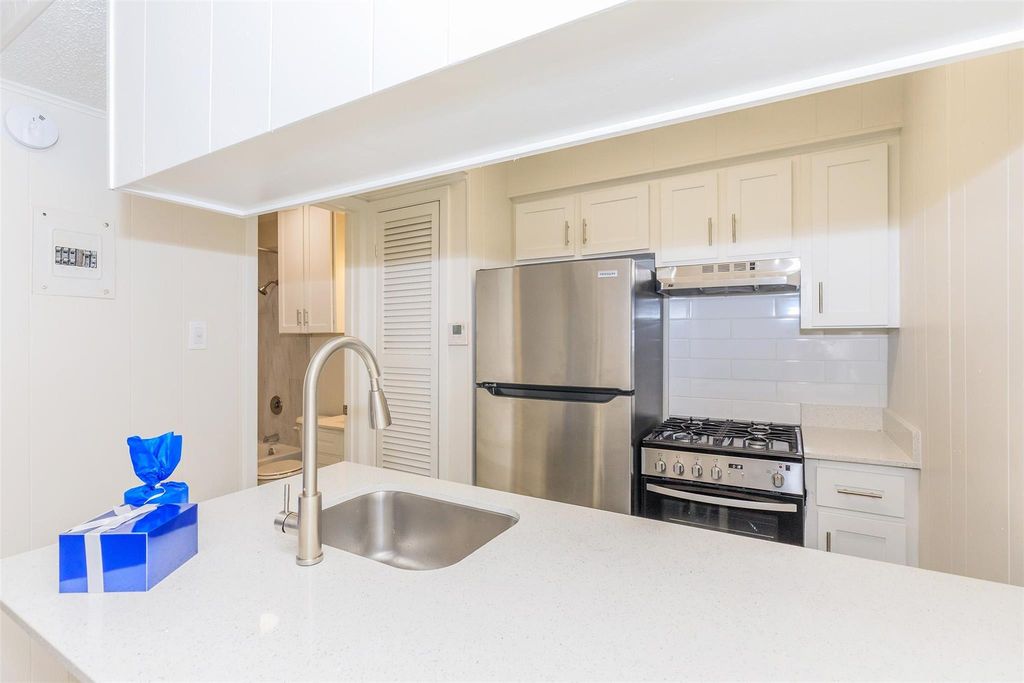 4206 Avenue A 202, Austin, TX 78751