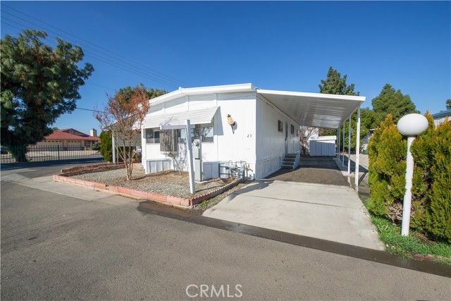 725 W THORNTON Avenue 25, Hemet, CA 92543