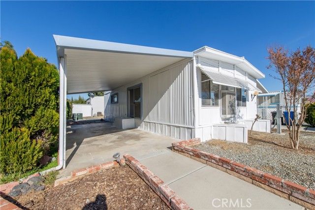 725 W THORNTON Avenue 25, Hemet, CA 92543