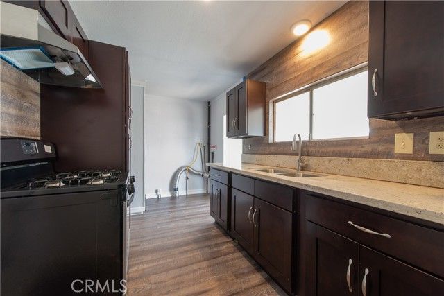 725 W THORNTON Avenue 25, Hemet, CA 92543