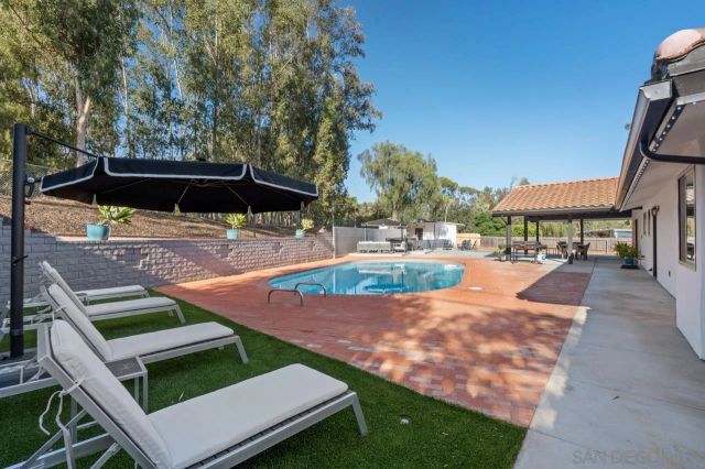 11410 Manzanita Road, Lakeside, CA 92040