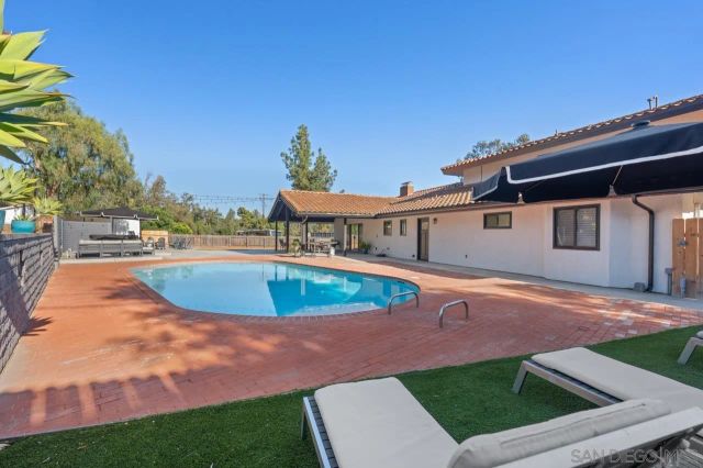 11410 Manzanita Road, Lakeside, CA 92040