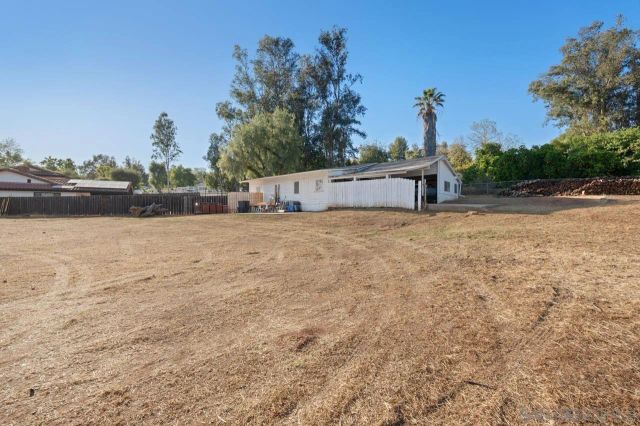 11410 Manzanita Road, Lakeside, CA 92040