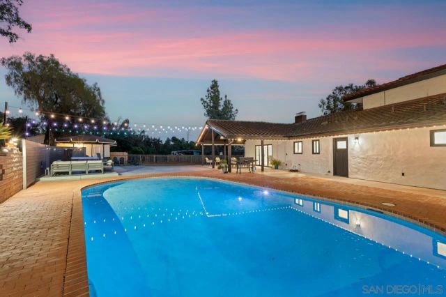 11410 Manzanita Road, Lakeside, CA 92040