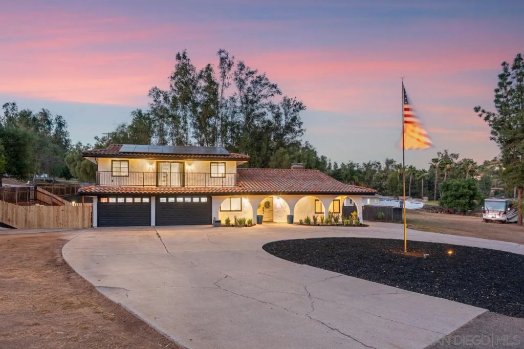 11410 Manzanita Road, Lakeside, CA 92040