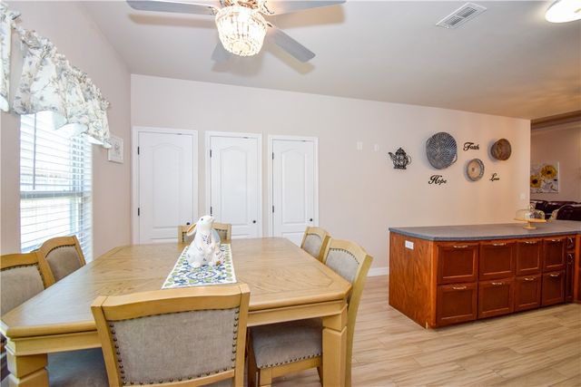 4002 Rayado Creek Dr, Corpus Christi, TX 78414