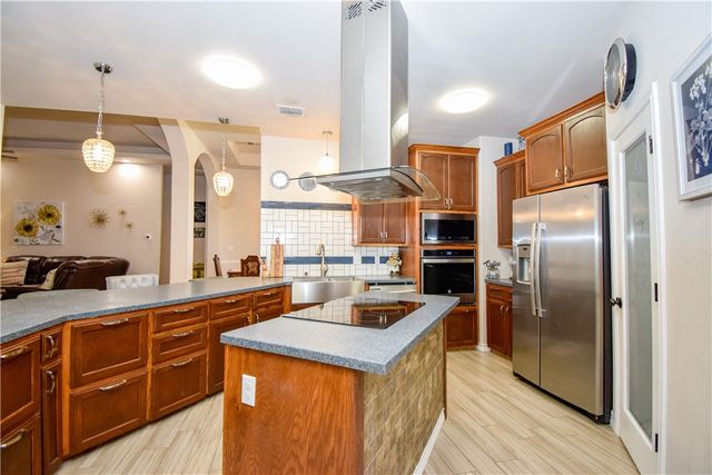 4002 Rayado Creek Dr, Corpus Christi, TX 78414