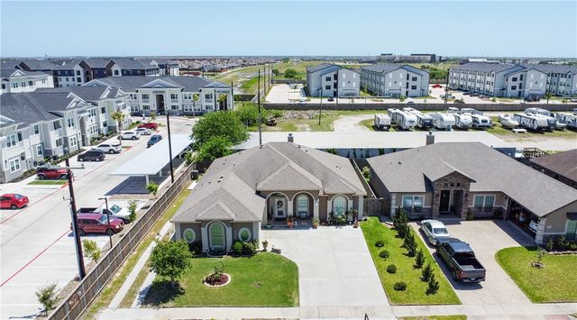 4002 Rayado Creek Dr, Corpus Christi, TX 78414
