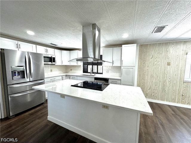 16004 Tangelo WAY, North Fort Myers, FL 33903