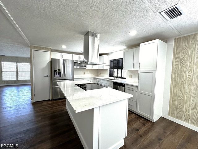 16004 Tangelo WAY, North Fort Myers, FL 33903