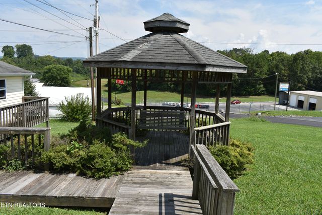 204 Richardson Rd, Tazewell, TN 37879