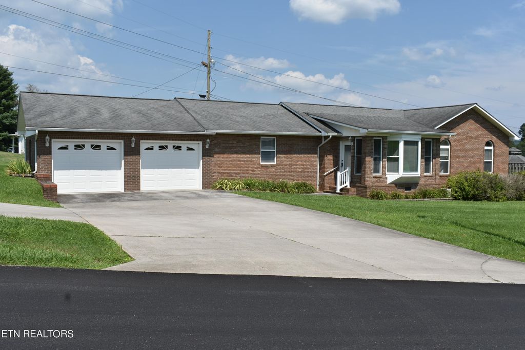 204 Richardson Rd, Tazewell, TN 37879