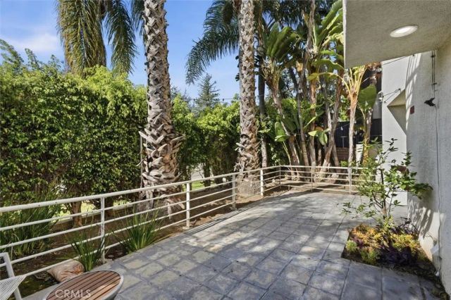 943 14th Street 101, Santa Monica, CA 90403