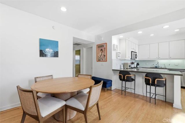 943 14th Street 101, Santa Monica, CA 90403