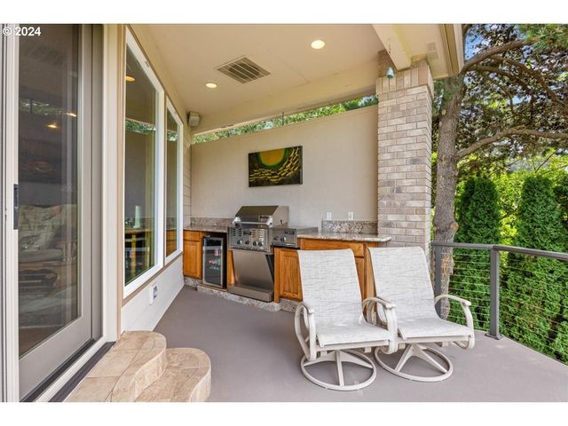 19710 Se SEMPLE Rd, Damascus, OR 97089