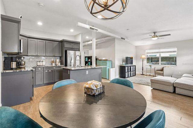 2920 W ELLIS DRIVE, Tampa, FL 33611