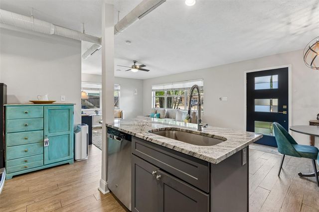 2920 W ELLIS DRIVE, Tampa, FL 33611