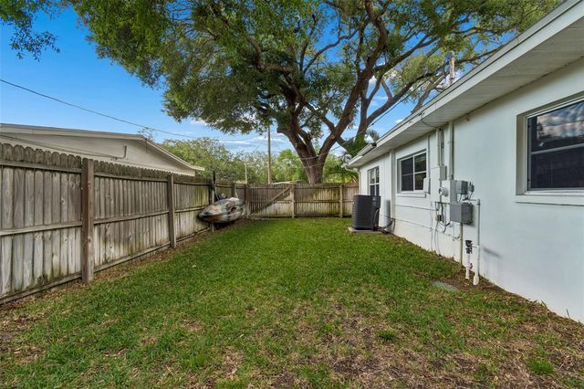 2920 W ELLIS DRIVE, Tampa, FL 33611